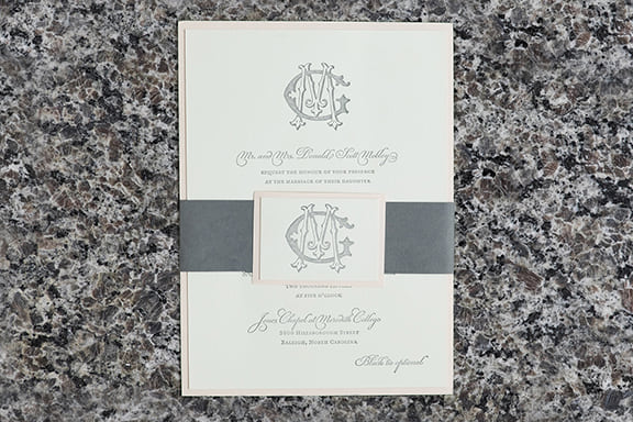 Medallion Invitation with Band